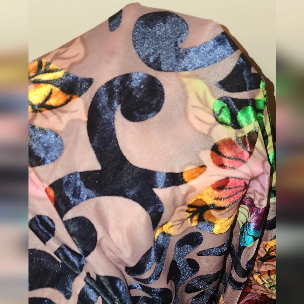Fashion nova flower velvet dress - Picture 9 of 10